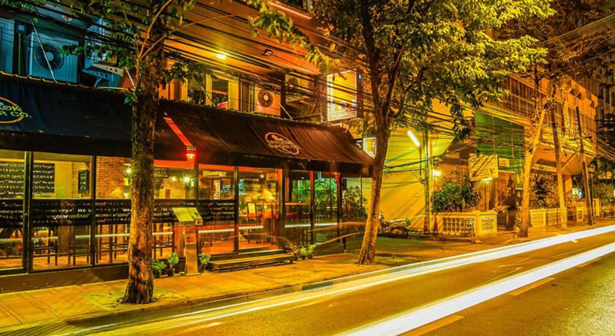 The Inn Saladaeng Bangkok Zewnętrze zdjęcie
