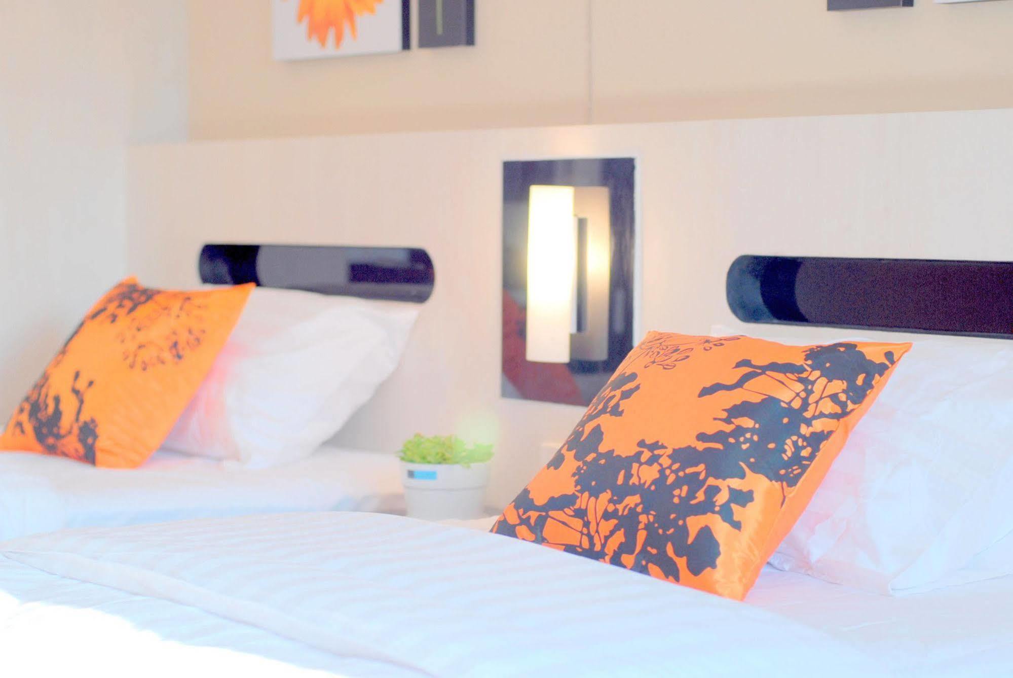 The Inn Saladaeng Bangkok Zewnętrze zdjęcie