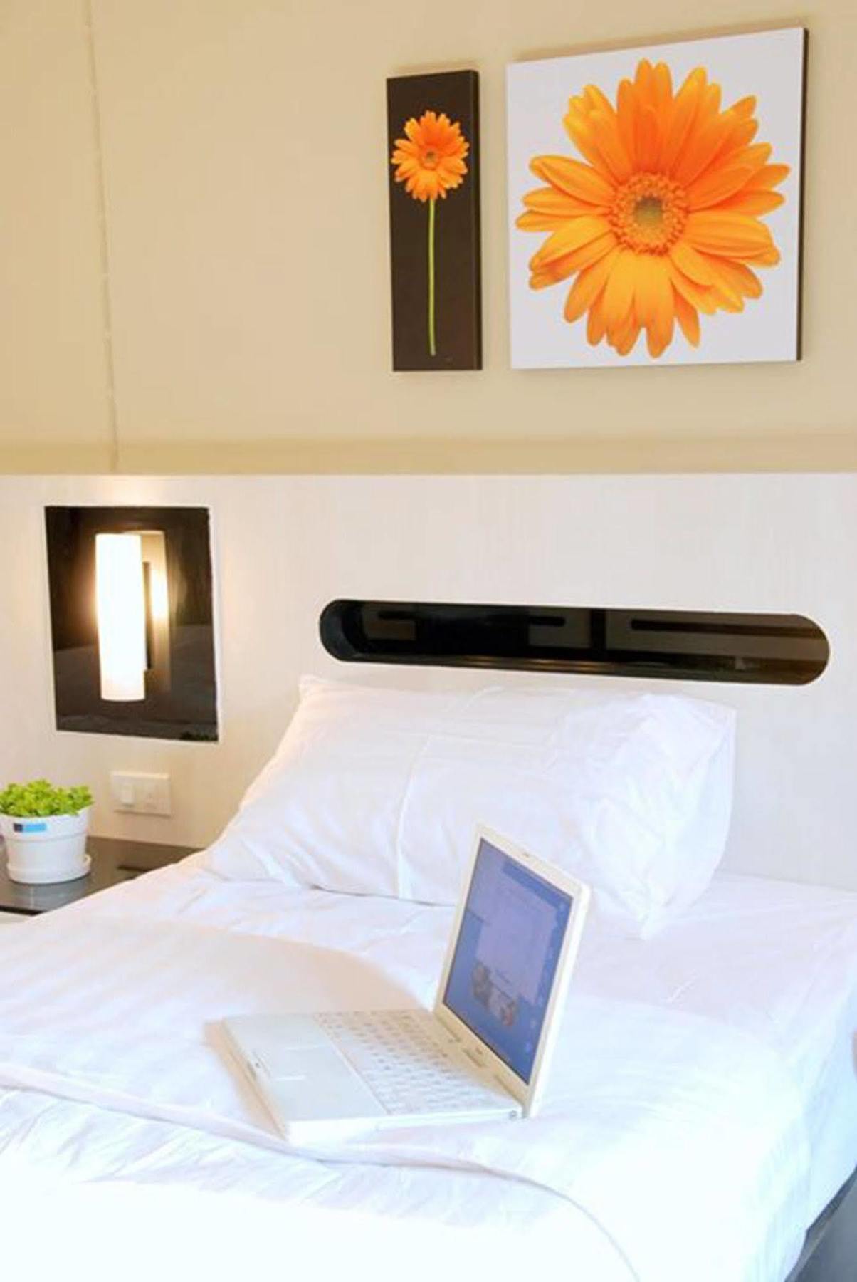 The Inn Saladaeng Bangkok Zewnętrze zdjęcie