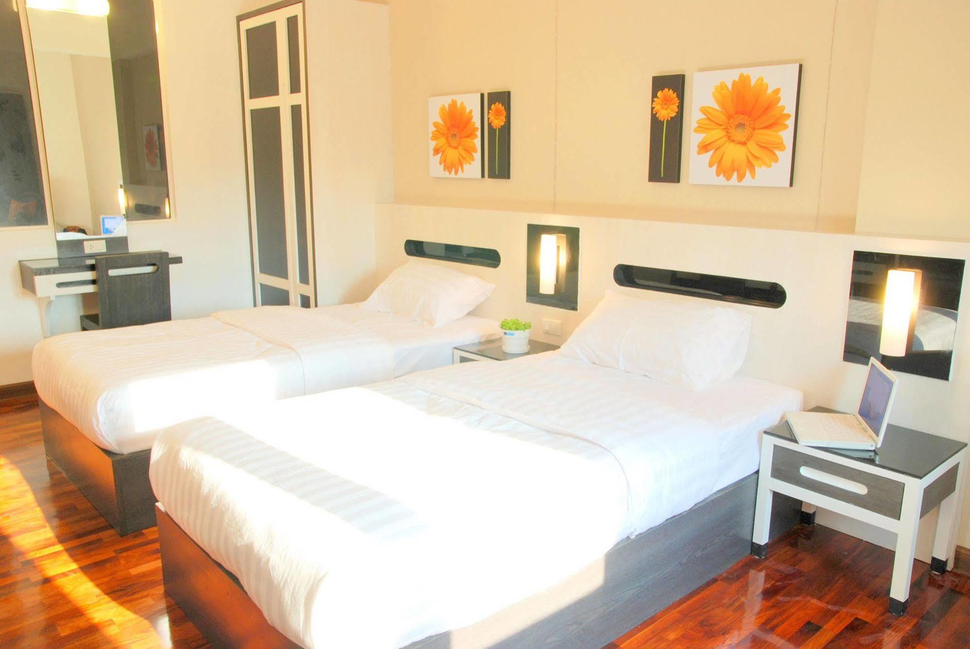 The Inn Saladaeng Bangkok Zewnętrze zdjęcie
